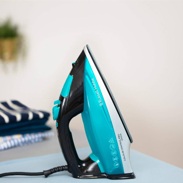 Russell Hobbs	Colour Control Pro Iron 2400W